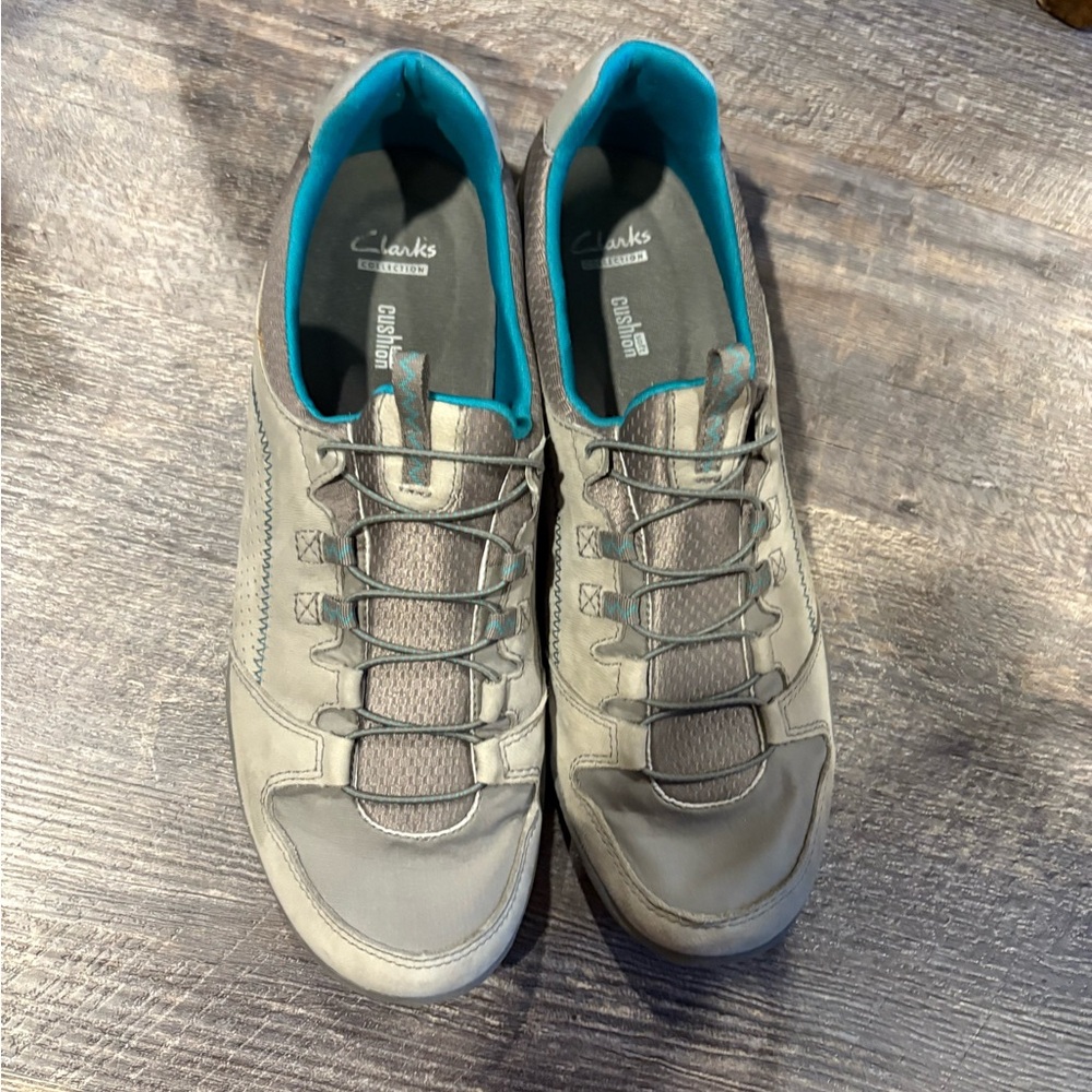 Clarks women’s Gray and Teal Sneakers